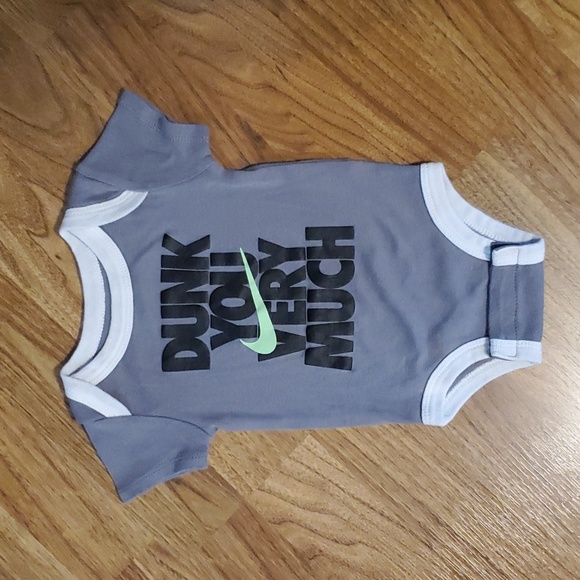 Nike Baby Bodysuit Onesie Dunk You Very Much Size 0-6M - Picture 1 of 6